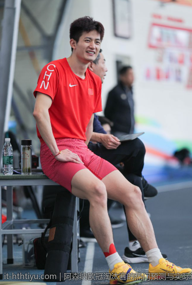 阿森纳欧冠淘汰赛的热门预测与实际结果对比