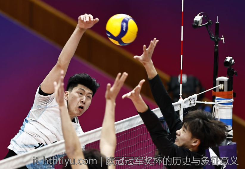 欧冠冠军奖杯的历史与象征意义